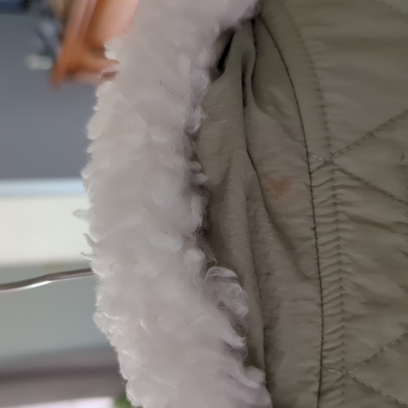 Abercrombie Sherpa Vest - Picture 3 of 3